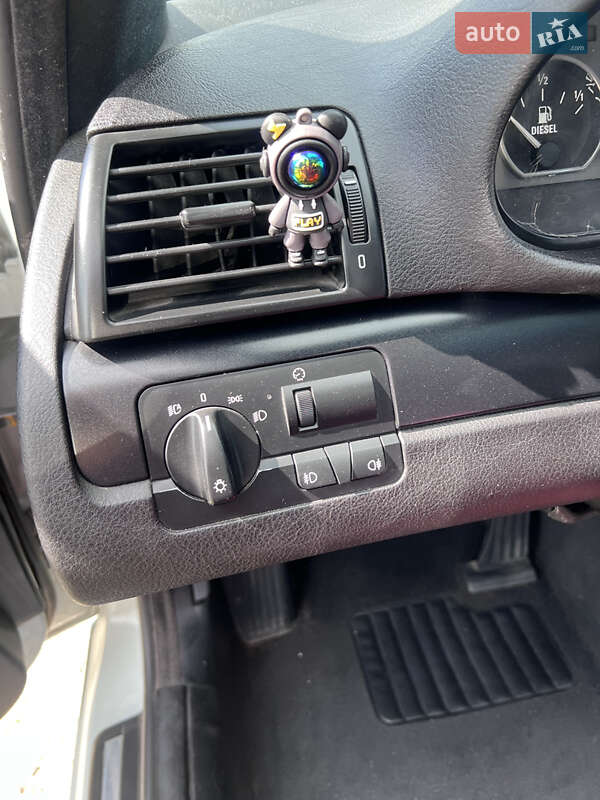 Универсал BMW 3 Series 2001 в Сумах