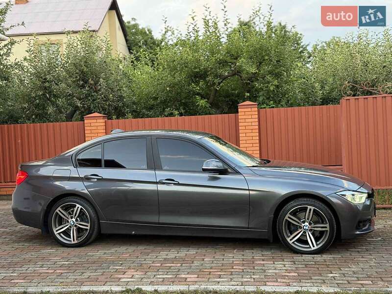 Седан BMW 3 Series 2018 в Виннице