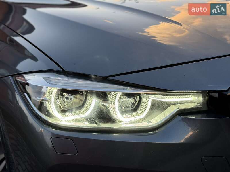 Седан BMW 3 Series 2018 в Виннице