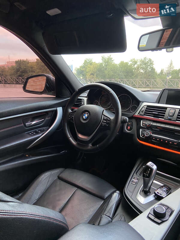 Седан BMW 3 Series 2013 в Харькове