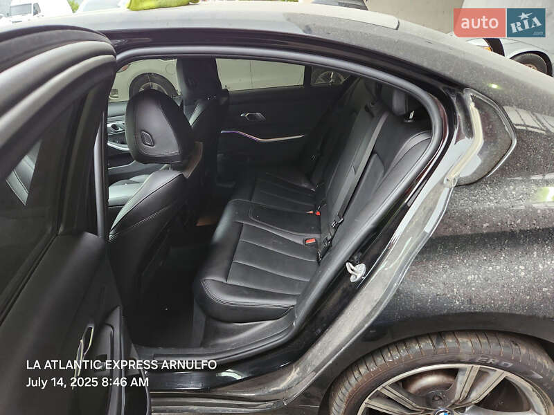 Седан BMW 3 Series 2022 в Киеве