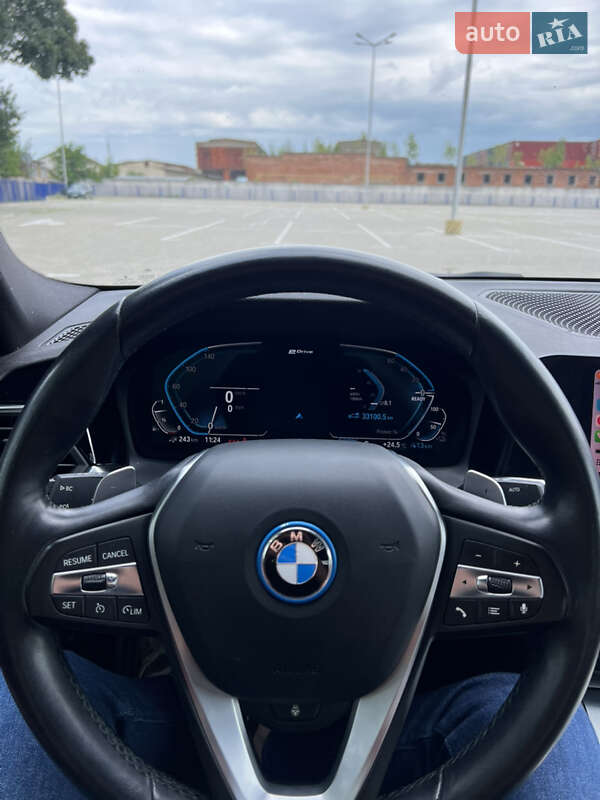 Седан BMW 3 Series 2021 в Тернополе