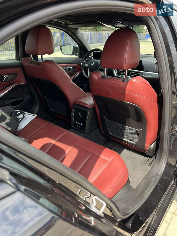 Седан BMW 3 Series 2021 в Тернополе