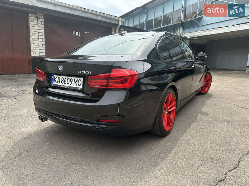 Седан BMW 3 Series 2018 в Києві