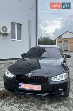 Седан BMW 3 Series 2012 в Бориславі
