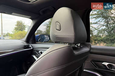 Седан BMW 3 Series 2019 в 
