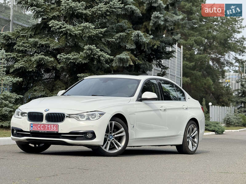 Седан BMW 3 Series 2017 в Киеве