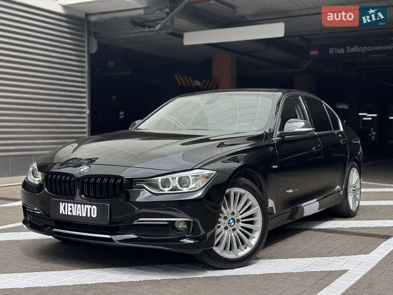 Седан BMW 3 Series 2013 в Киеве