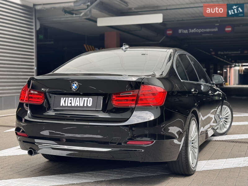 Седан BMW 3 Series 2013 в Киеве