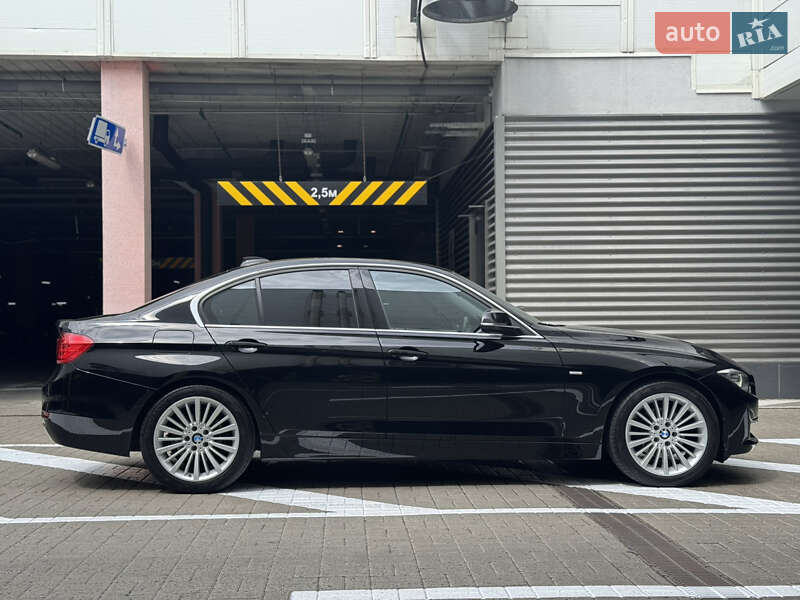 Седан BMW 3 Series 2013 в Киеве
