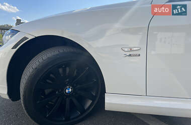 Седан BMW 3 Series 2011 в 