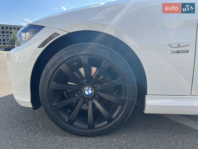 Седан BMW 3 Series 2011 в Киеве