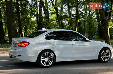 Седан BMW 3 Series 2018 в Черновцах