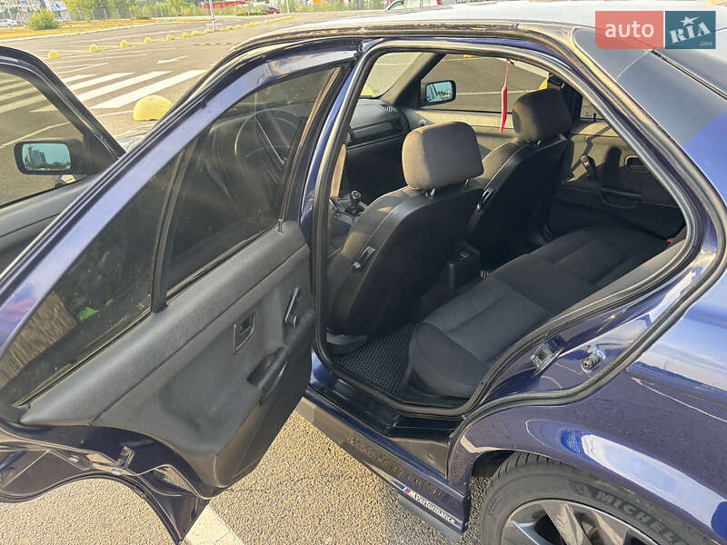 Седан BMW 3 Series 1996 в Киеве