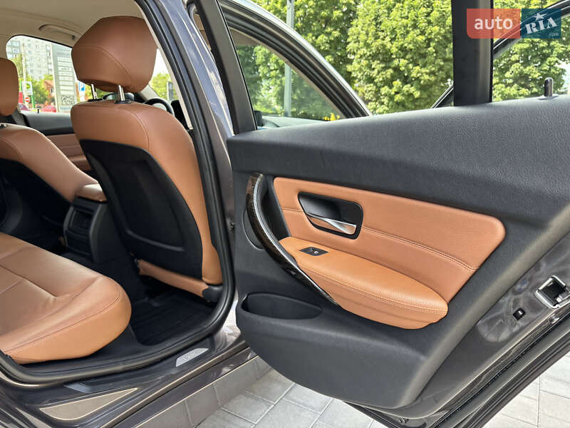 Седан BMW 3 Series 2012 в Луцьку