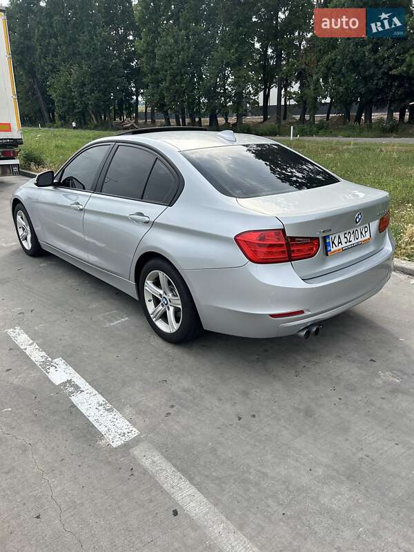 Седан BMW 3 Series 2015 в Киеве