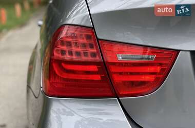 Седан BMW 3 Series 2011 в 