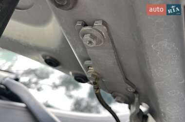 Седан BMW 3 Series 2011 в 
