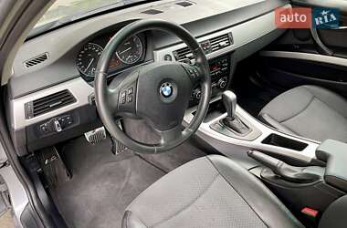 Седан BMW 3 Series 2011 в 