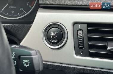 Седан BMW 3 Series 2011 в 