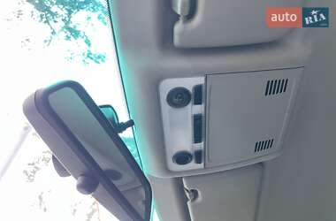 Седан BMW 3 Series 2011 в 