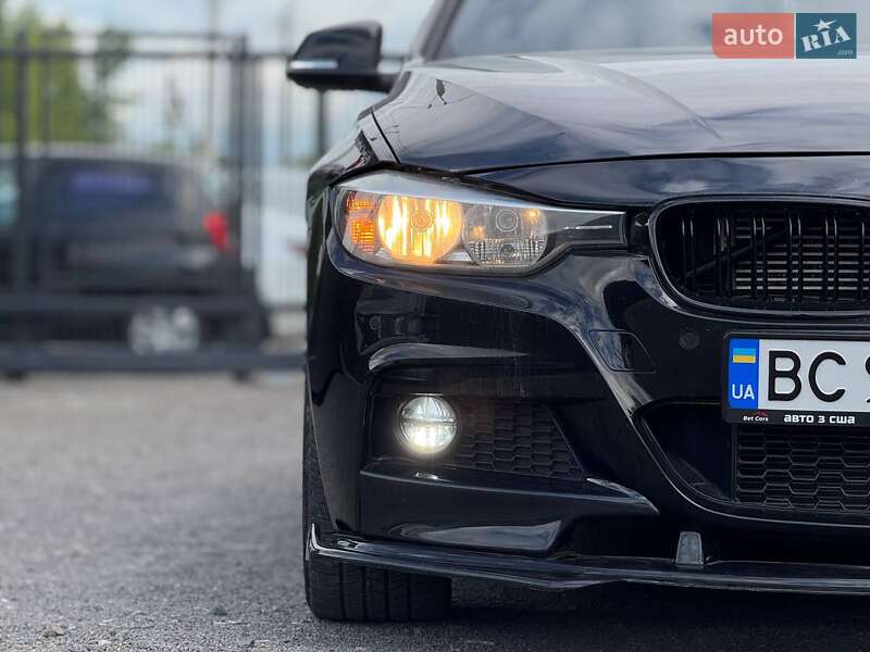 Седан BMW 3 Series 2016 в Львові
