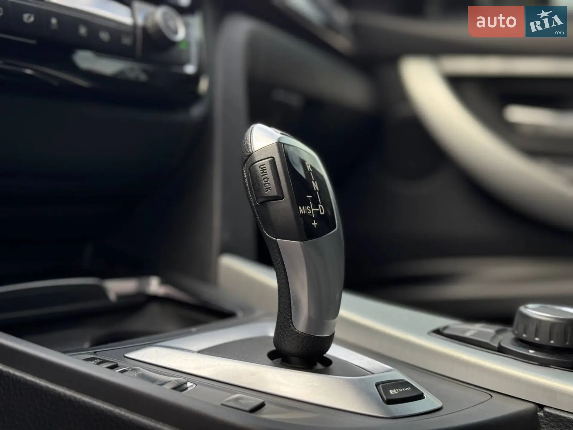 2016 BMW 3er - мініатюра 16