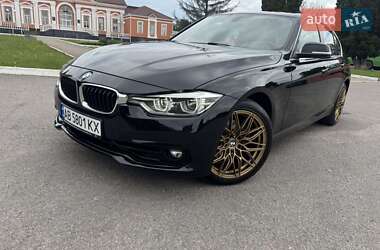Седан BMW 3 Series 2017 в Хмельнике
