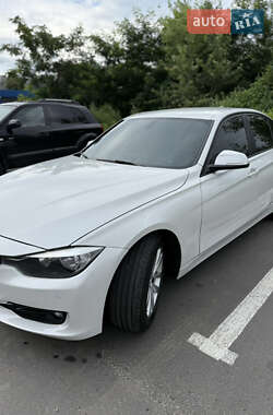 Седан BMW 3 Series 2017 в Чернігові