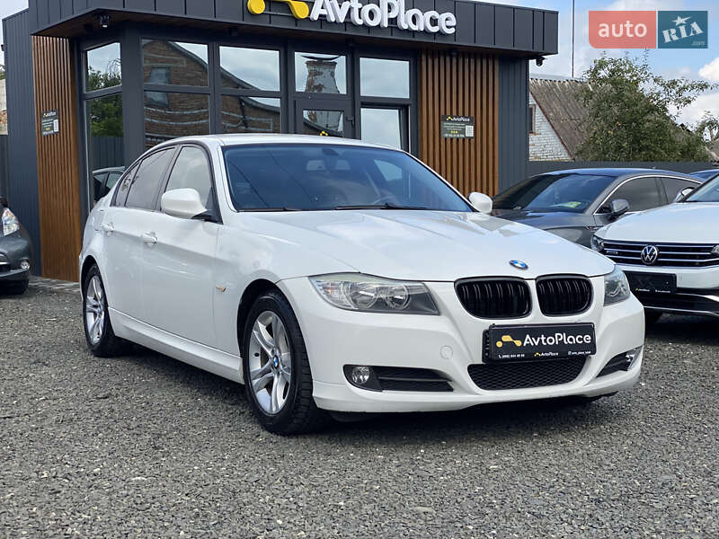 BMW 3 Series 2009