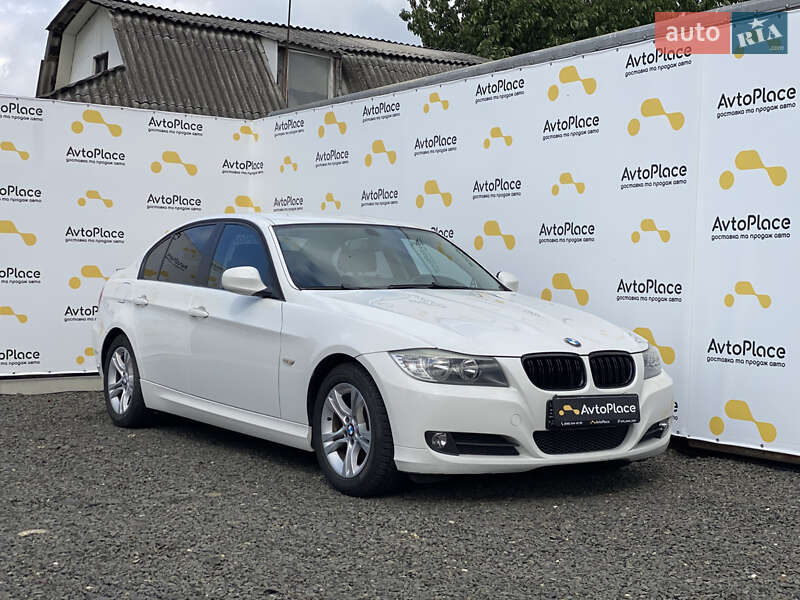 Седан BMW 3 Series 2009 в Луцке