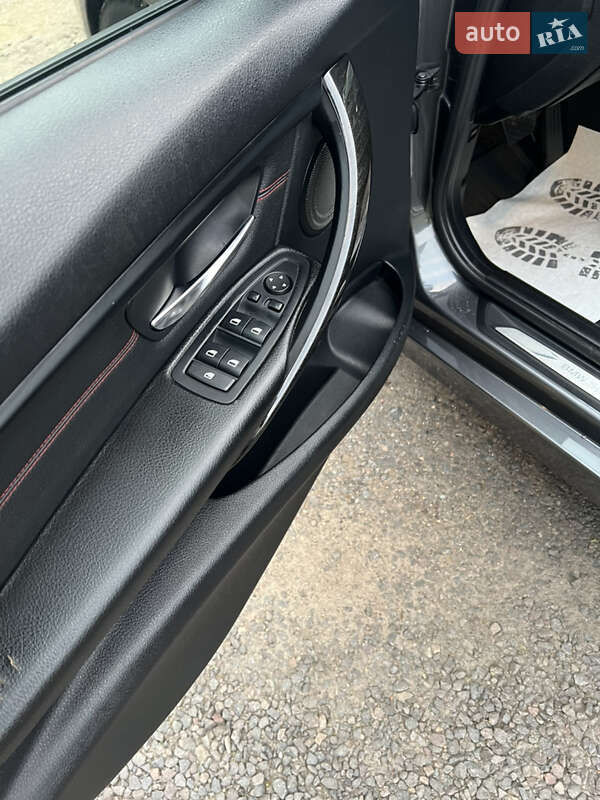 Седан BMW 3 Series 2015 в Буске