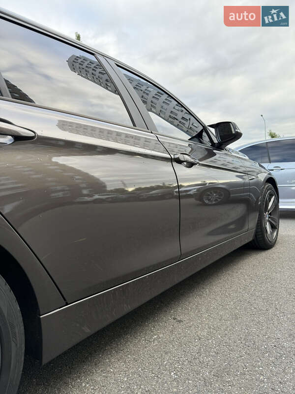 Универсал BMW 3 Series 2015 в Киеве