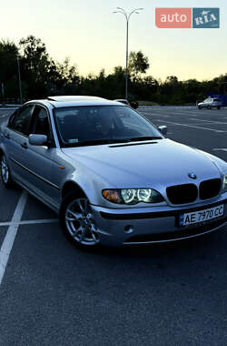 Седан BMW 3 Series 2004 в Каменском