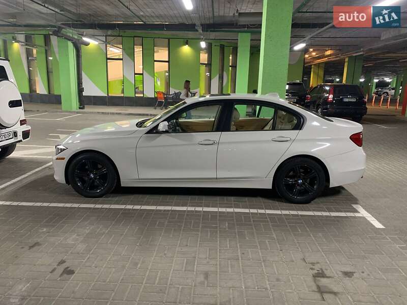 Седан BMW 3 Series 2014 в Києві