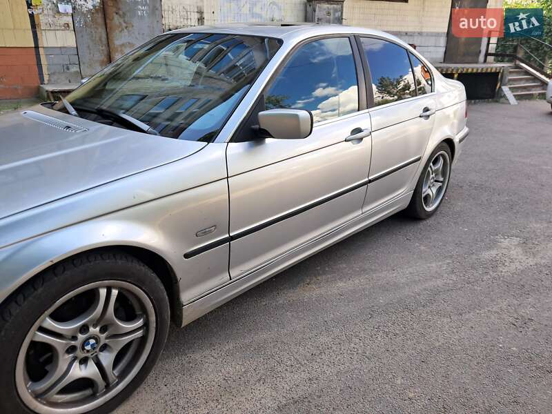Седан BMW 3 Series 1999 в Киеве