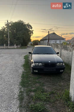 Седан BMW 3 Series 1995 в Павлограде