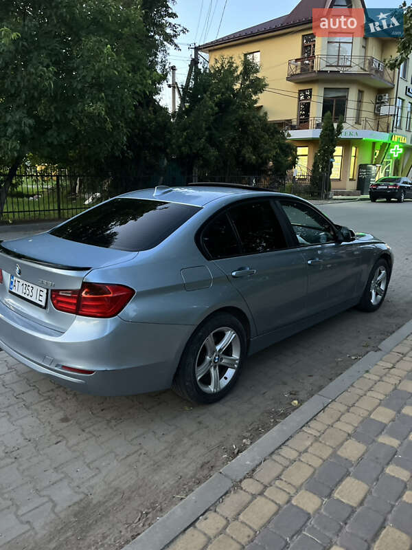 Седан BMW 3 Series 2012 в Косове