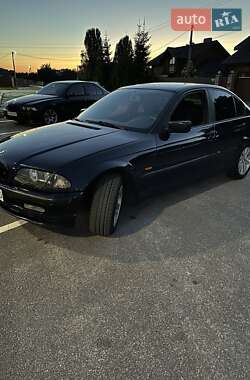 Седан BMW 3 Series 2000 в Вишгороді