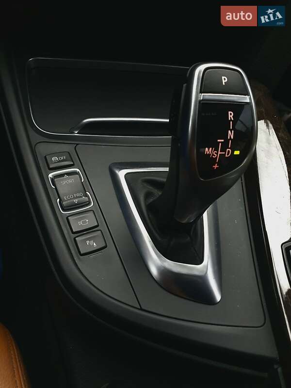 Седан BMW 3 Series 2016 в Черкасах