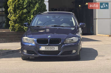 Седан BMW 3 Series 2011 в Киеве