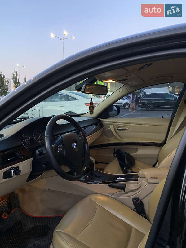 Седан BMW 3 Series 2011 в Києві