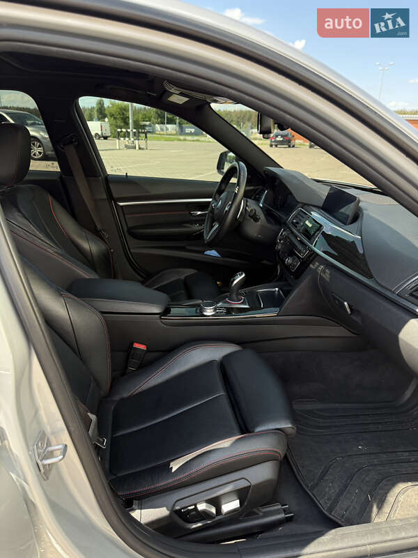 Седан BMW 3 Series 2017 в Киеве