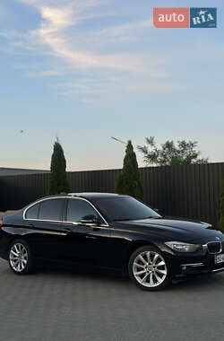 Седан BMW 3 Series 2013 в 