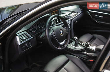 Седан BMW 3 Series 2016 в Львове
