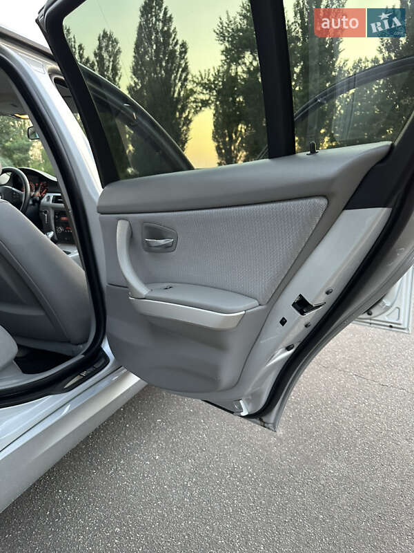 Седан BMW 3 Series 2008 в Хмельницком фото 39 Седан BMW 3 Series 2008 в Хмельницком