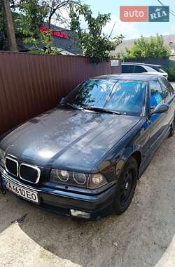 Седан BMW 3 Series 1993 в Києві