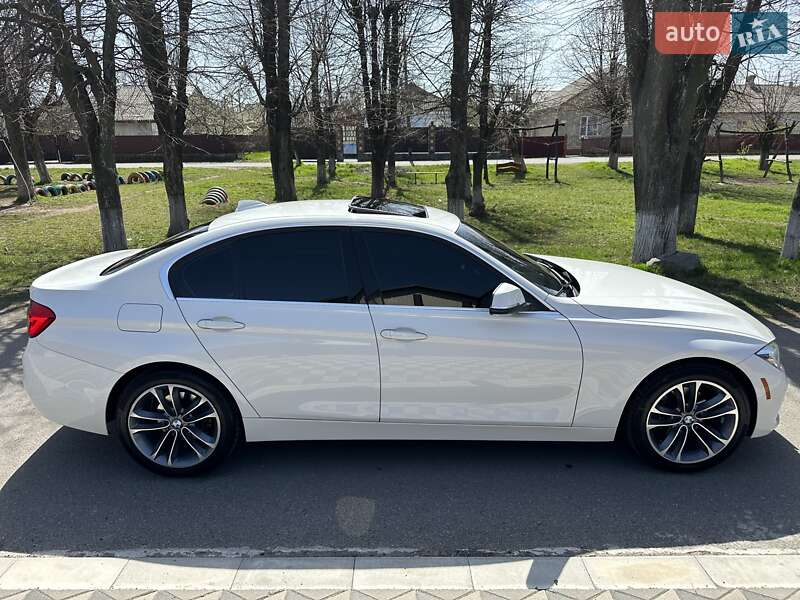 Седан BMW 3 Series 2018 в Тульчині