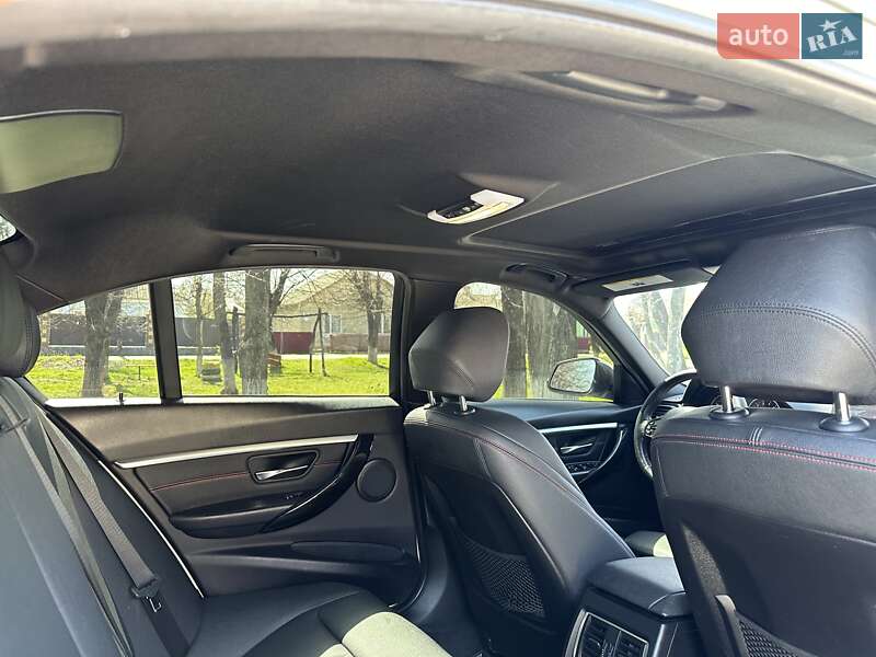 Седан BMW 3 Series 2018 в Тульчині