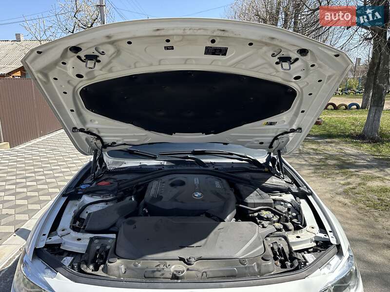 Седан BMW 3 Series 2018 в Тульчині